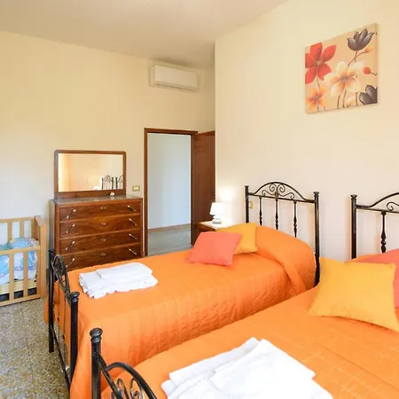 Vakantiehuis 4 Bedroom Amazing In