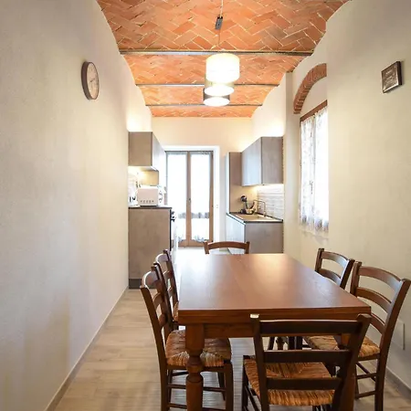 4 Bedroom Amazing In Holiday home