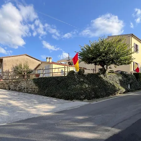 4 Bedroom Amazing In Holiday home