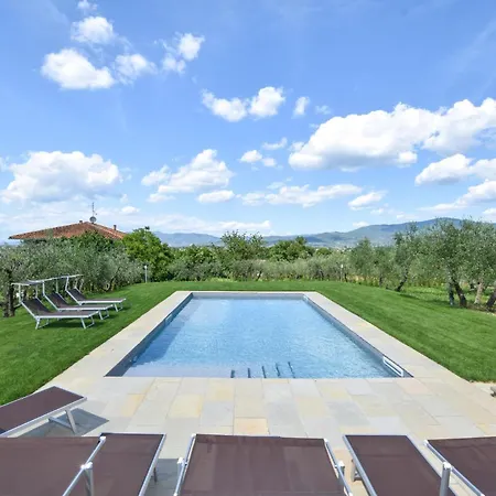 4 Bedroom Amazing In *