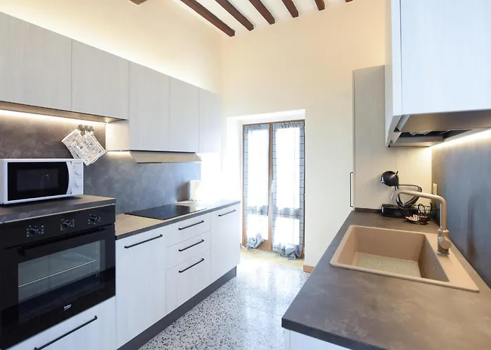 4 Bedroom Amazing In * Cortona