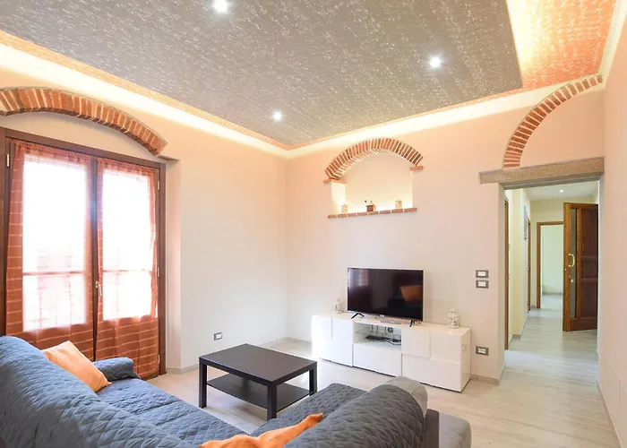 4 Bedroom Amazing In Casa vacanze Cortona